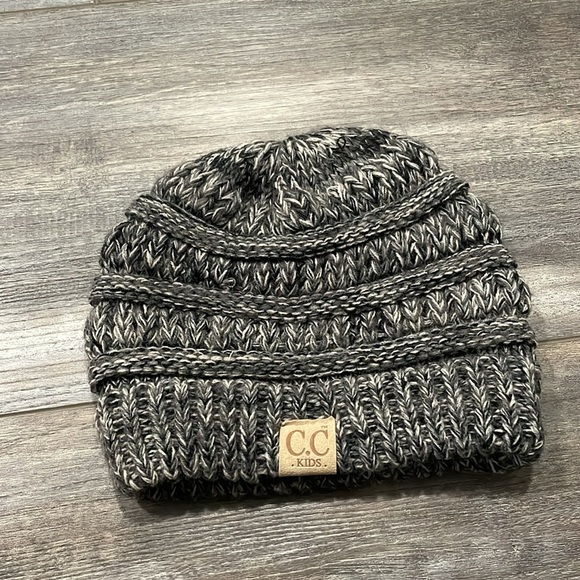 CC kids knit beanie lot green/pink/gray - Picture 5 of 13